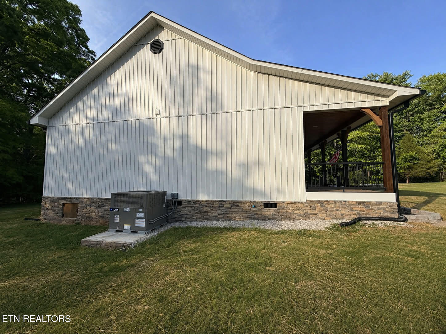 794 Red Cloud Road Ten Mile, TN 37880 - Photo 20 of 55 d2709f21-13e5-4a9a-9842-f6e4d739b22b