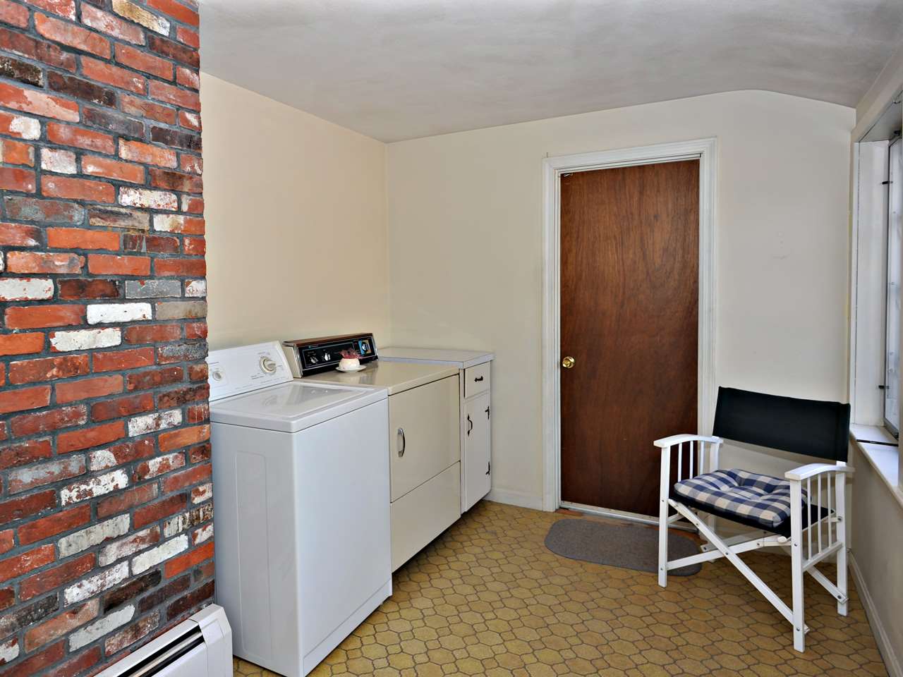 8 Little Nook Road Plaistow, NH 03865 - Photo 17 of 25 Gallery Image 17