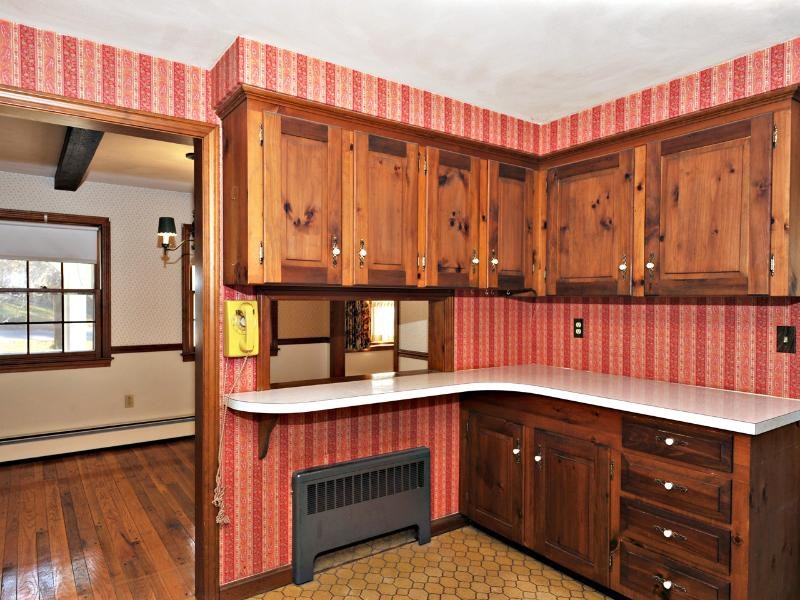 8 Little Nook Road Plaistow, NH 03865 - Photo 4 of 25 Gallery Image 4