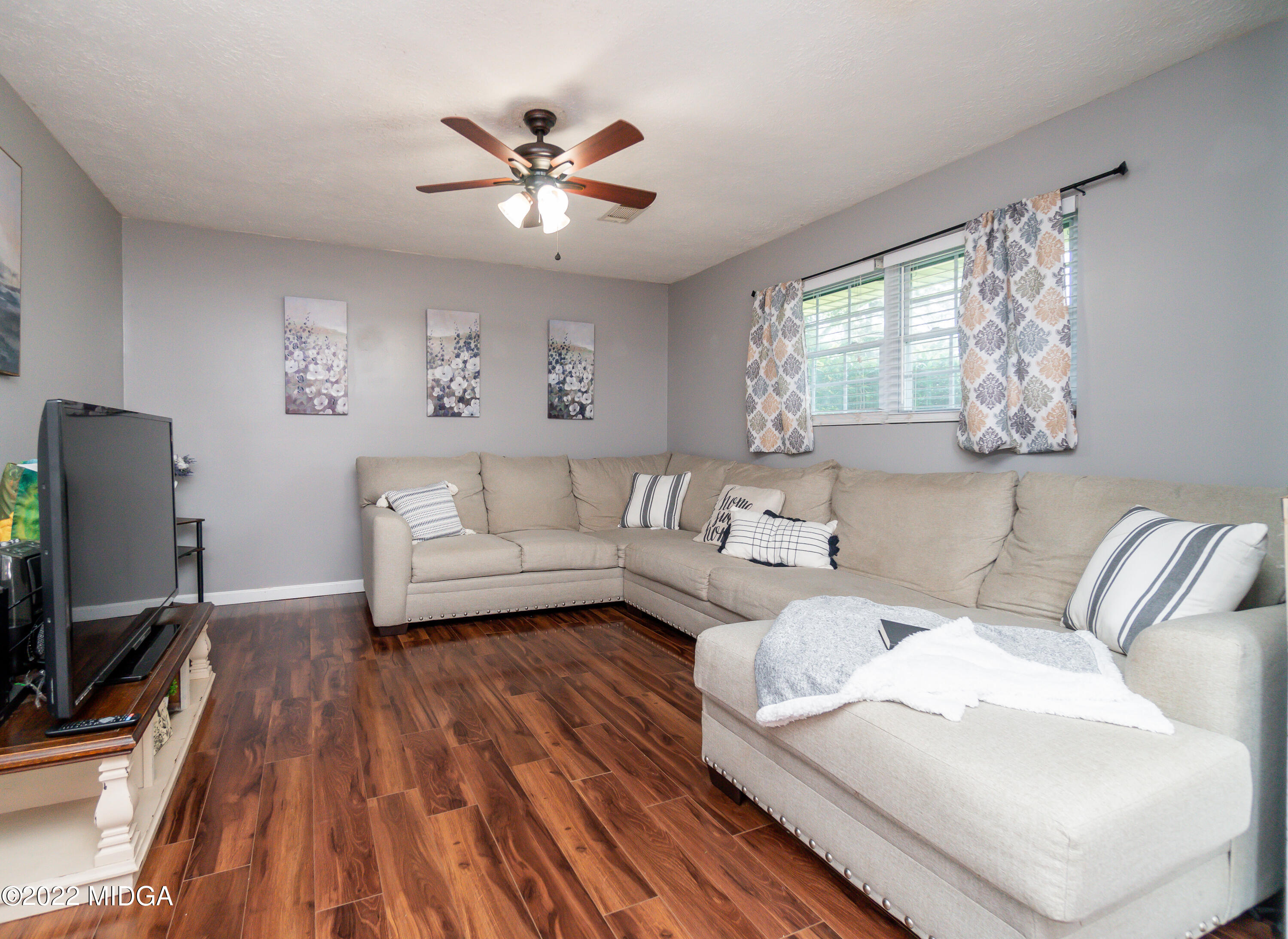 1009 Elberta Road Warner Robins, GA 31093 - Photo 11 of 58 11__DSC8283_mls
