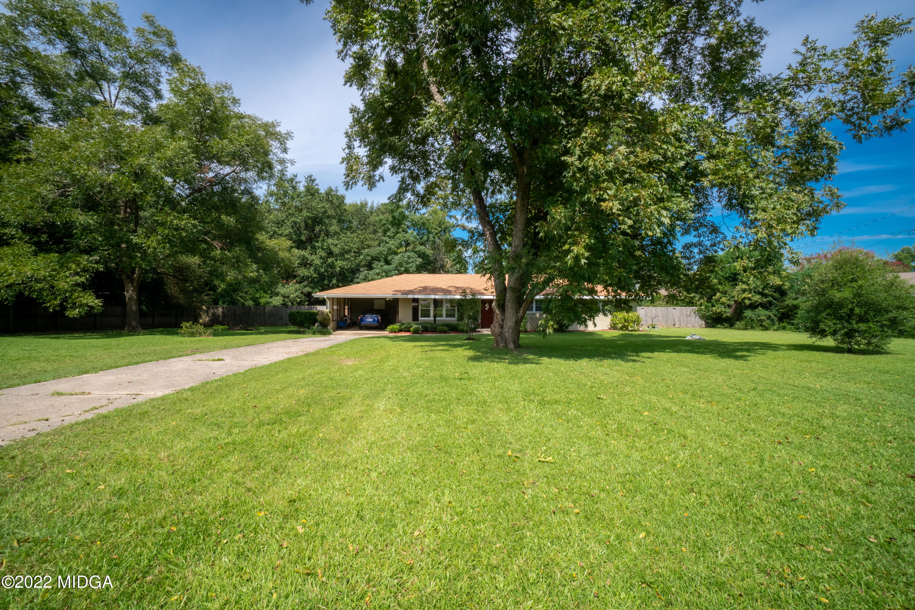 1009 Elberta Road Warner Robins, GA 31093 - Photo 4 of 58 04__DSC8470HDR_mls