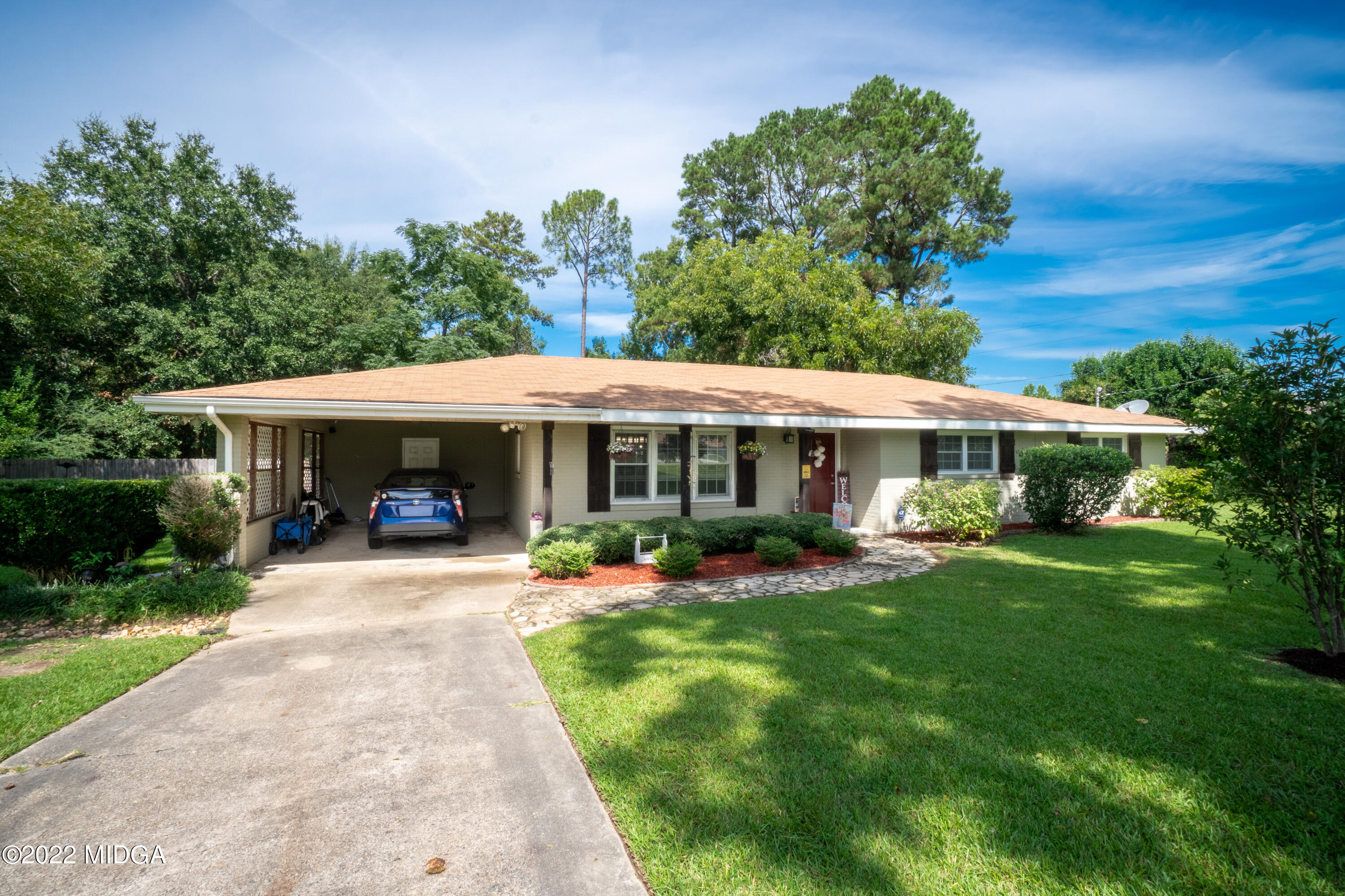1009 Elberta Road Warner Robins, GA 31093 - Photo 6 of 58 06__DSC8445HDR_mls
