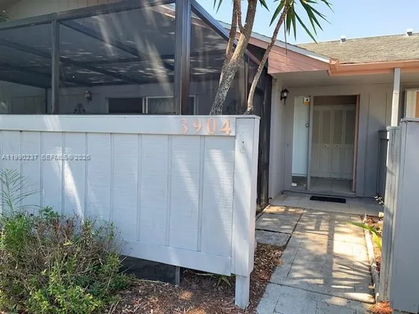 $2,000 | 3904 Northwest Cinnamon Tree Circle, Jensen Beach, FL 34957