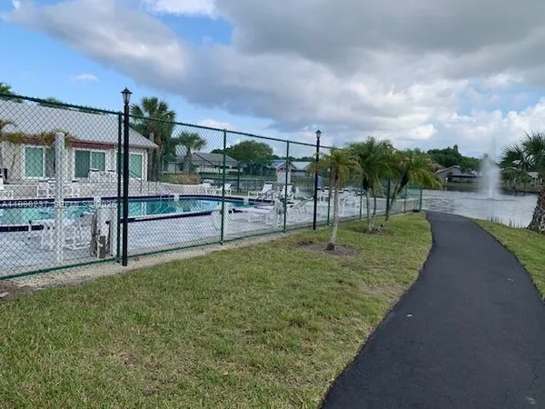 $2,000 | 3904 Northwest Cinnamon Tree Circle, Jensen Beach, FL 34957