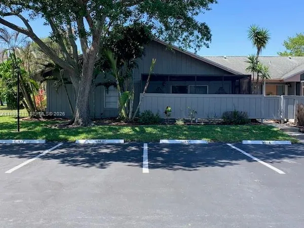 $2,000 | 3904 Northwest Cinnamon Tree Circle, Jensen Beach, FL 34957