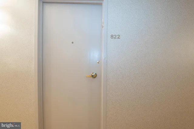 a view of a wooden bench sitting in backyard