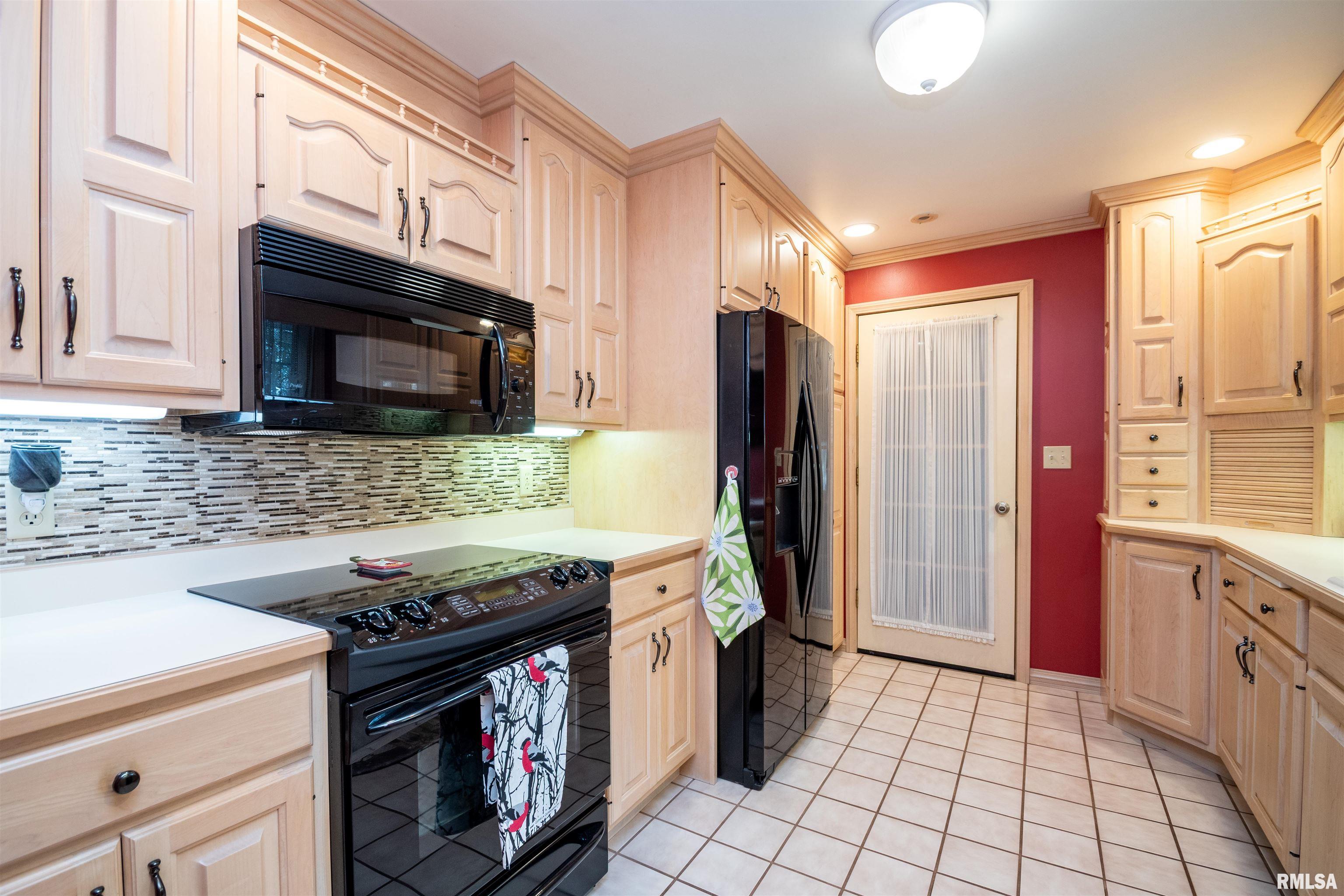 8320 North Blackbridge Road Edwards, IL 61528 - Photo 10 of 62 Gallery Image 10