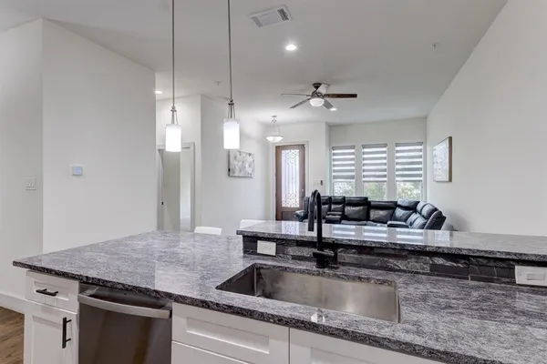 $2,900 | 6043 Rivendell Drive, Frisco, TX 75035