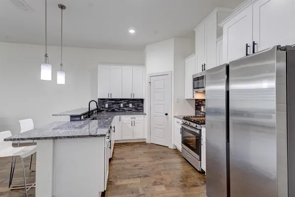 $2,900 | 6043 Rivendell Drive, Frisco, TX 75035