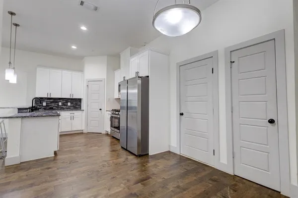 $2,900 | 6043 Rivendell Drive, Frisco, TX 75035