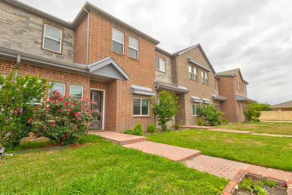 $2,900 | 6043 Rivendell Drive, Frisco, TX 75035