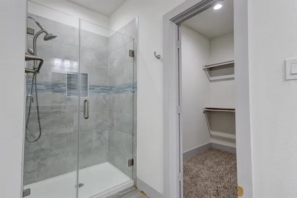 $2,900 | 6043 Rivendell Drive, Frisco, TX 75035