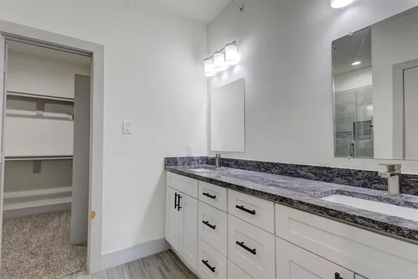 $2,900 | 6043 Rivendell Drive, Frisco, TX 75035