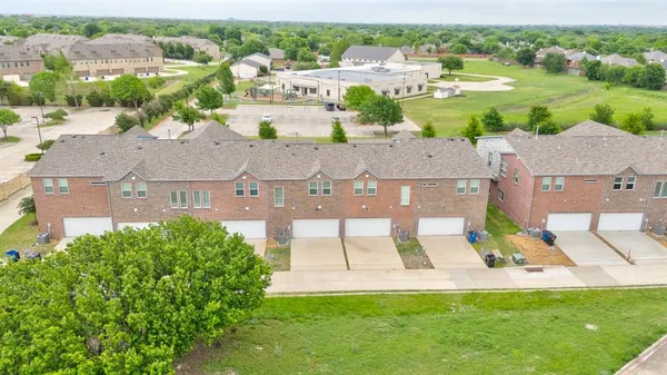 $2,900 | 6043 Rivendell Drive, Frisco, TX 75035
