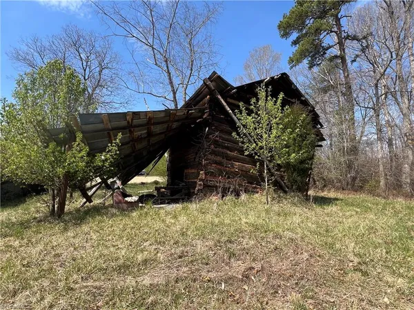 $450,000 | 44-ac Island Drive, Madison, NC 27025