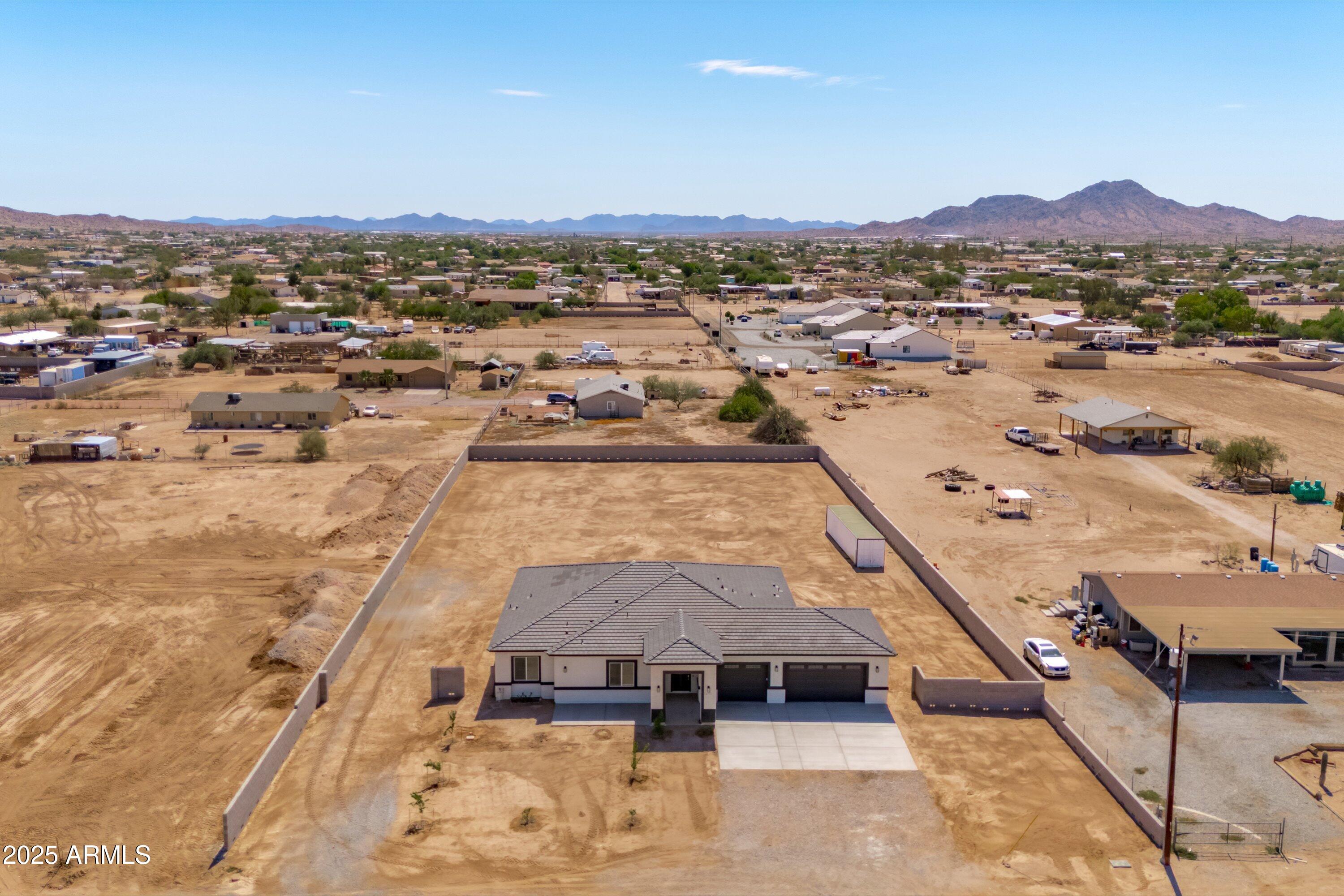 20765 West Cheyenne Road Buckeye, AZ 85326 - Photo 3 of 54 03-Front View
