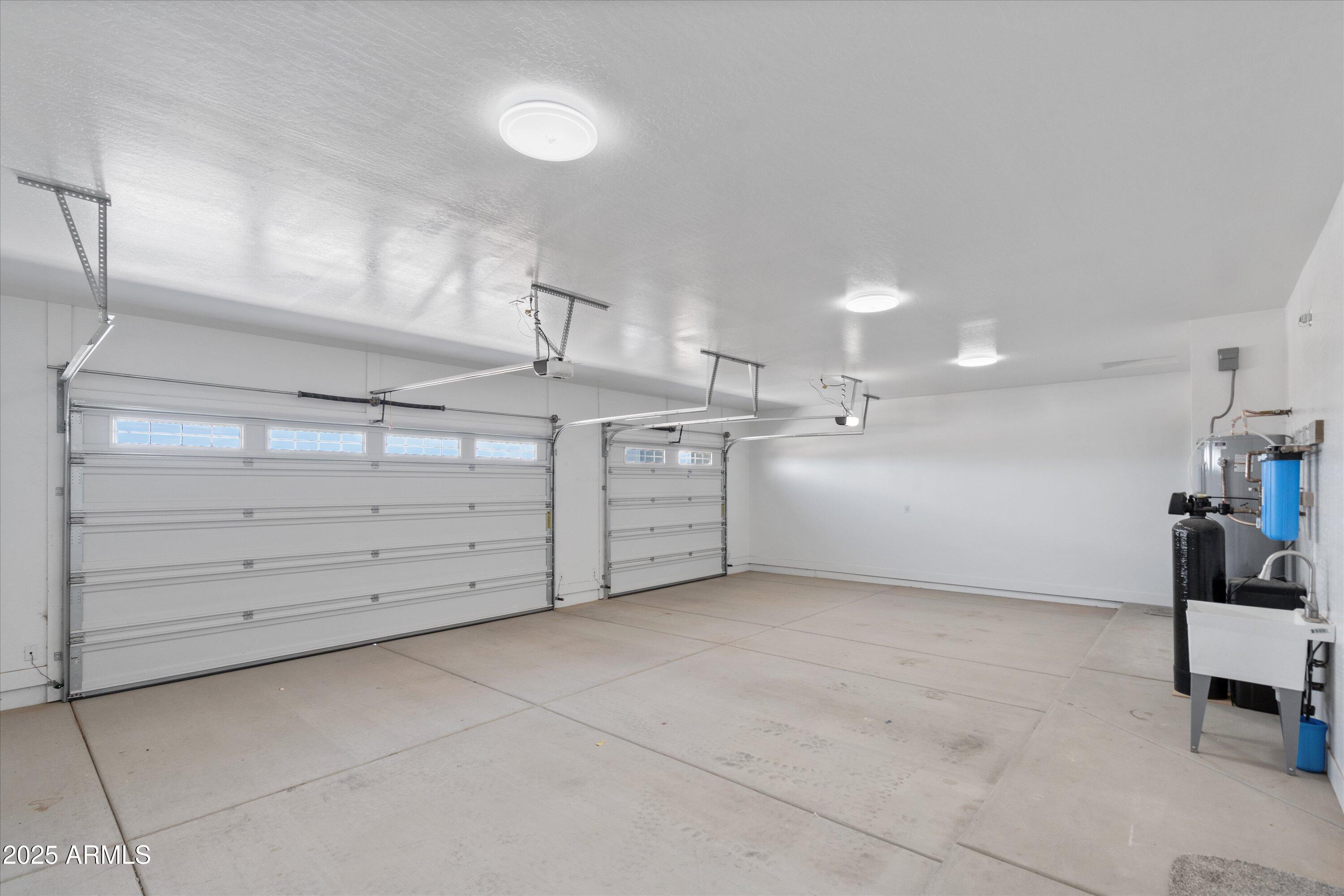 20765 West Cheyenne Road Buckeye, AZ 85326 - Photo 33 of 54 33-Garage