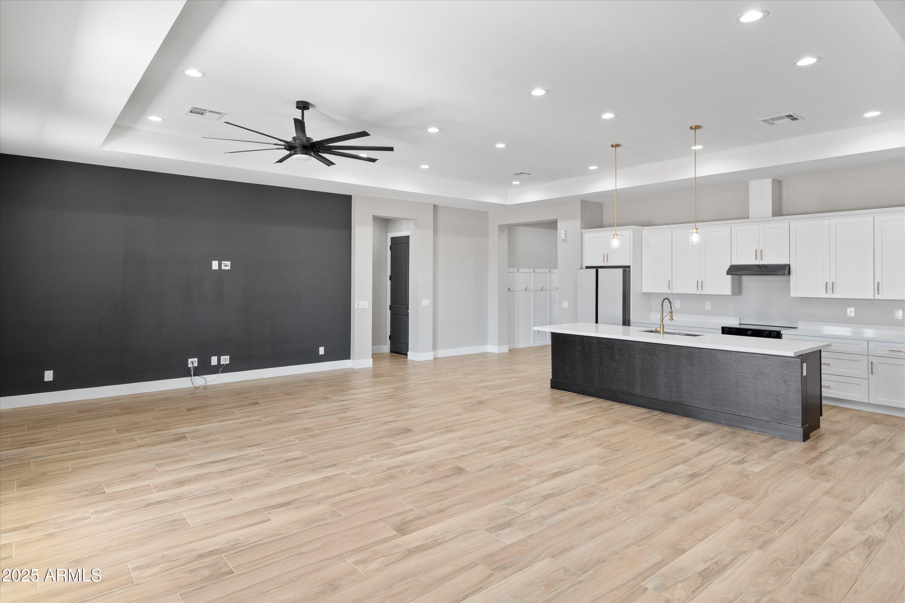 20765 West Cheyenne Road Buckeye, AZ 85326 - Photo 7 of 54 07-Family Kitchen and Dining