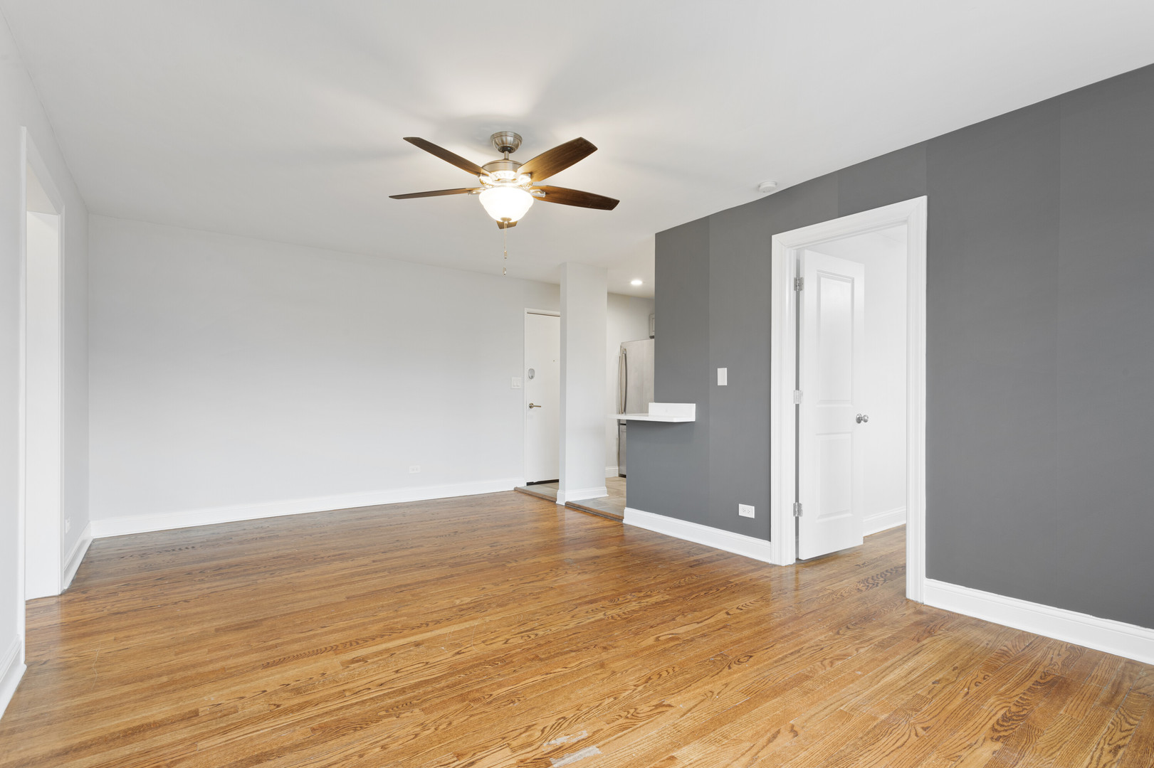 6826 North Ridge Boulevard, Unit 302 Chicago, IL 60645 - Photo 6 of 13