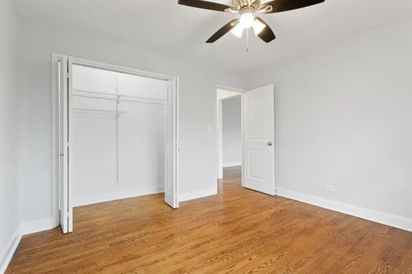 $2,000 | 6826 North Ridge Boulevard, Unit 302, Chicago, IL 60645