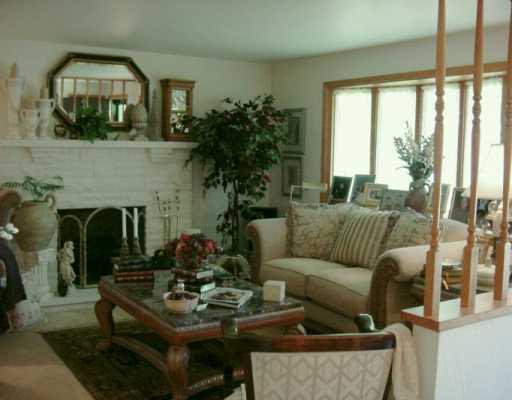 192 Goldsmith Road Pittsburgh, PA 15237 - Photo 2 of 8