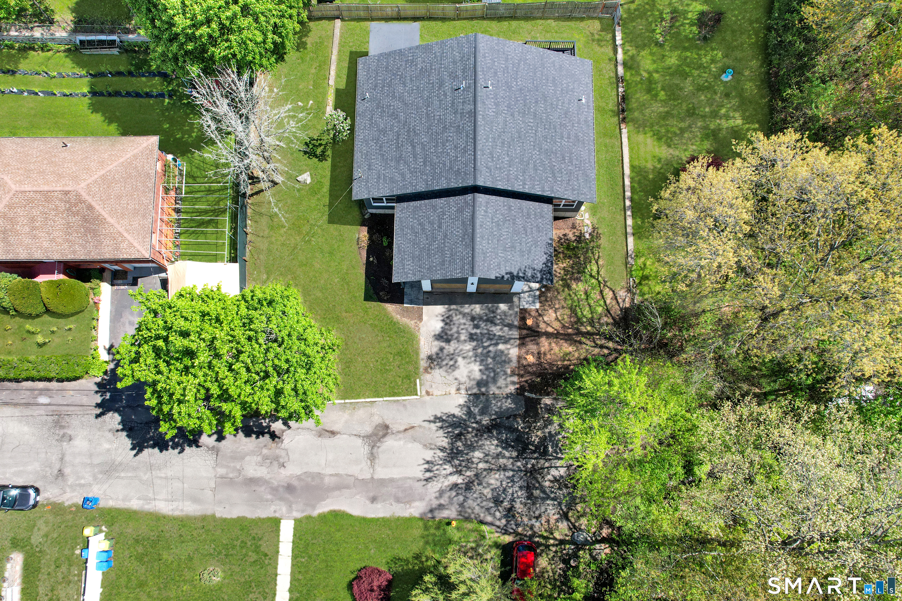 35 Lilly Street Waterbury, CT 06708 - Photo 33 of 35