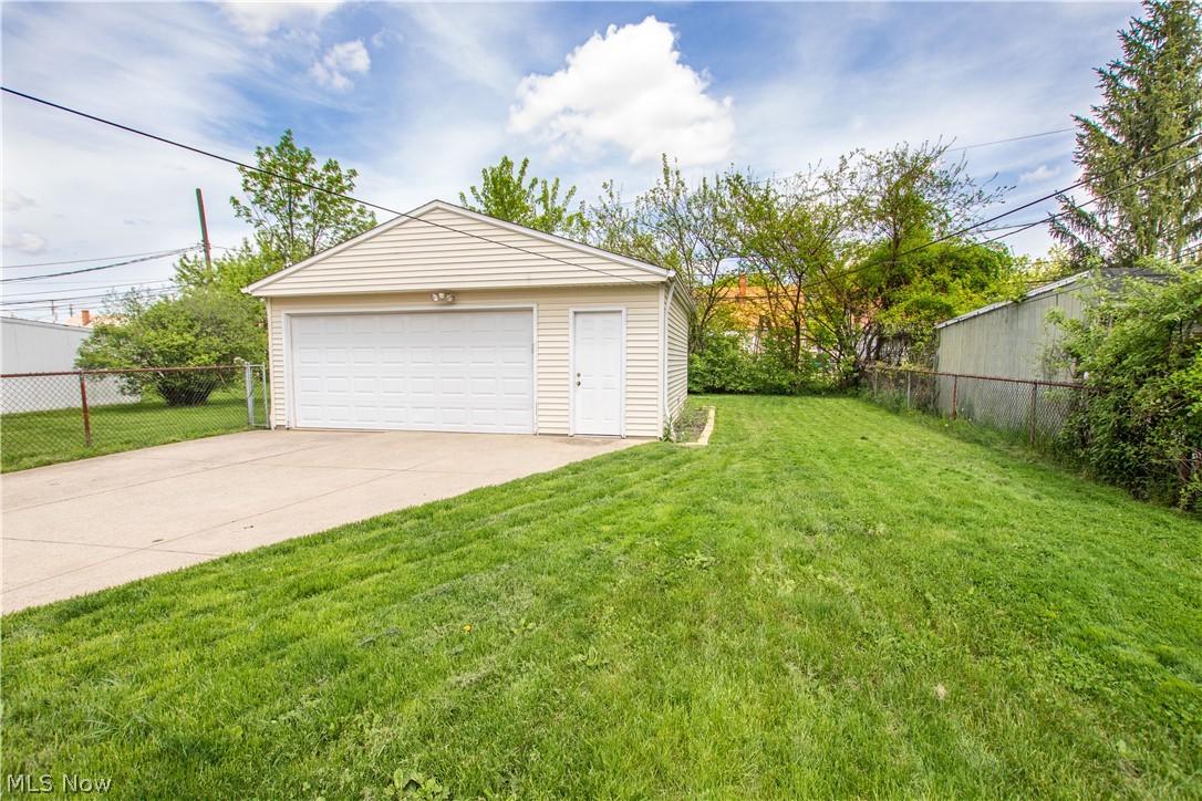 12923 Carpenter Road Cleveland, OH 44125 - Photo 19 of 20