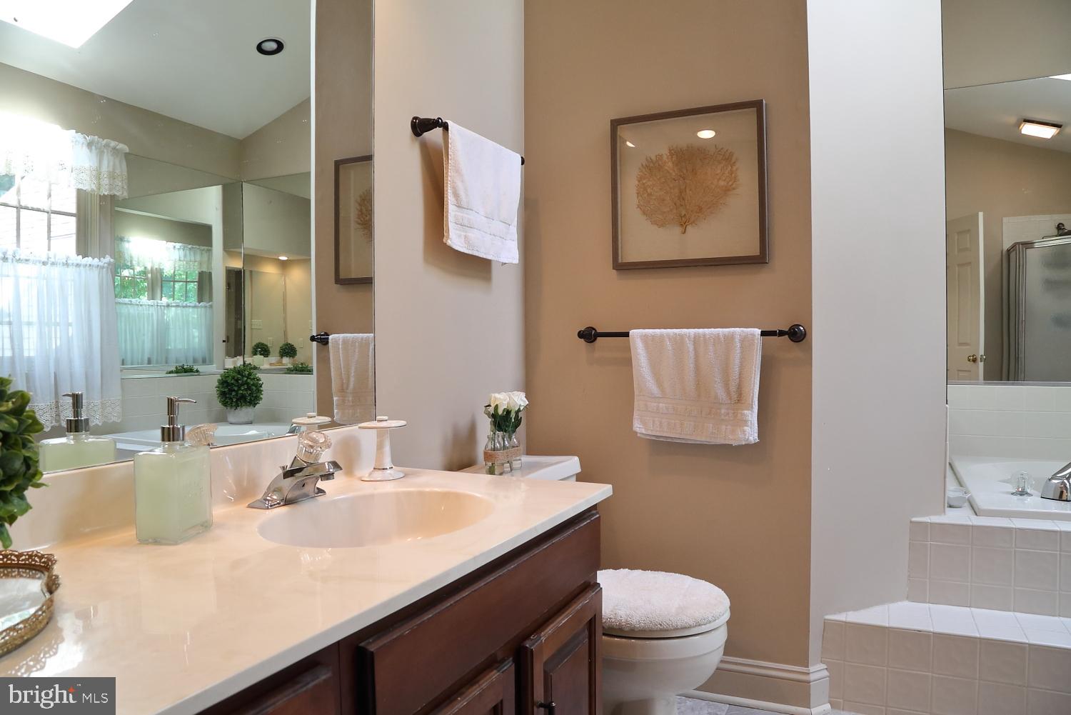 901 Hunters Path Lancaster, PA 17601 - Photo 31 of 37 Gallery Image 31