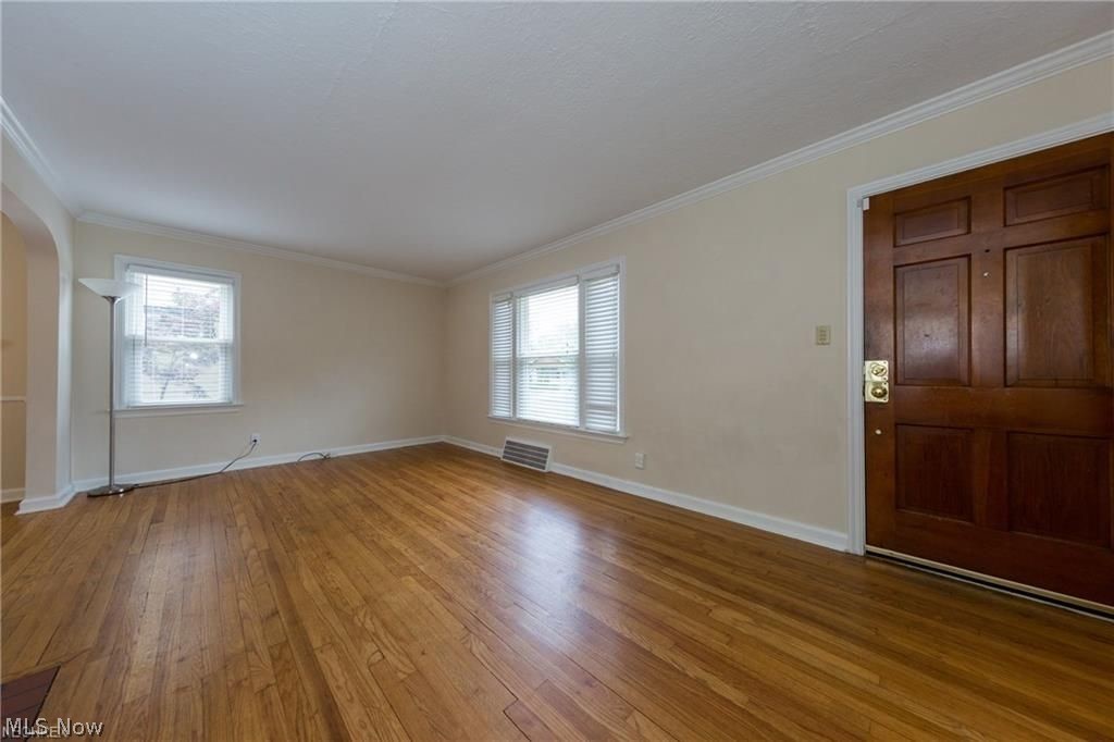 945 Rushleigh Road Cleveland Heights, OH 44121 - Photo 17 of 29
