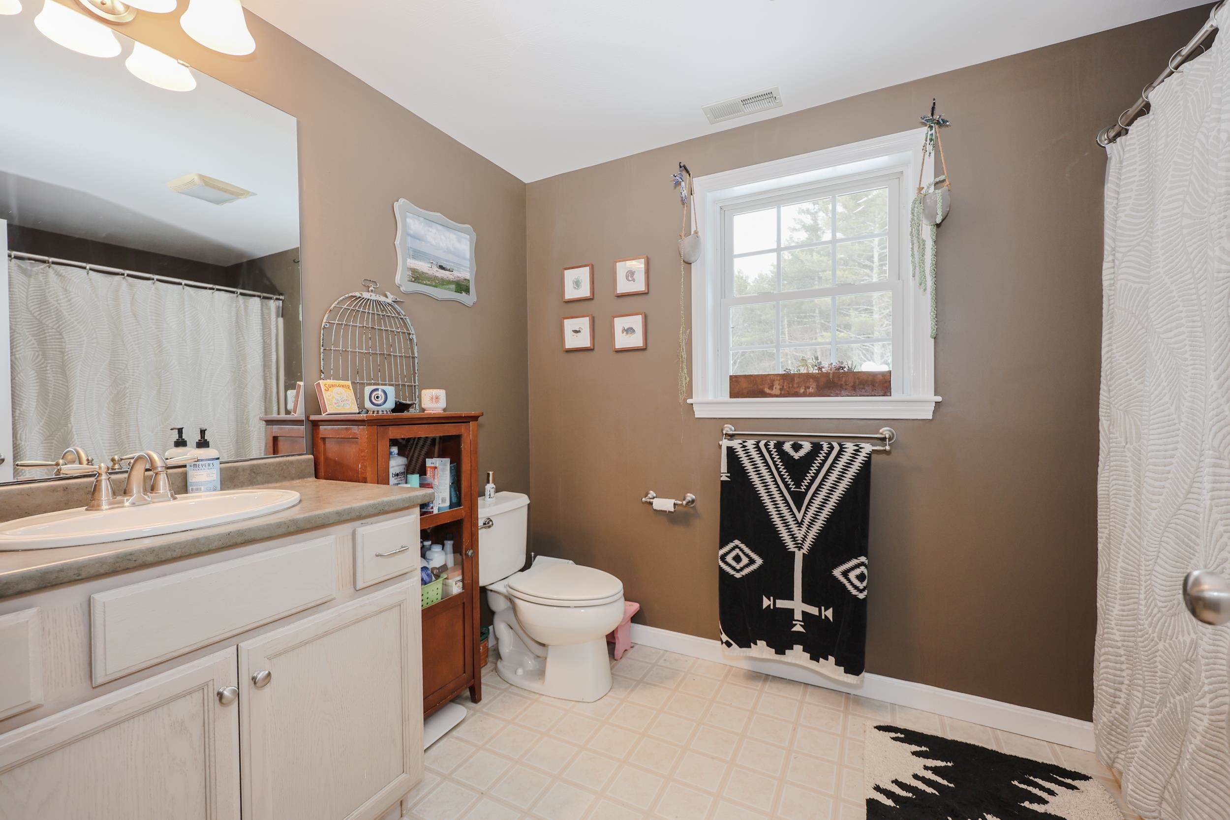 16 Molly Way Epping, NH 03042 - Photo 18 of 25