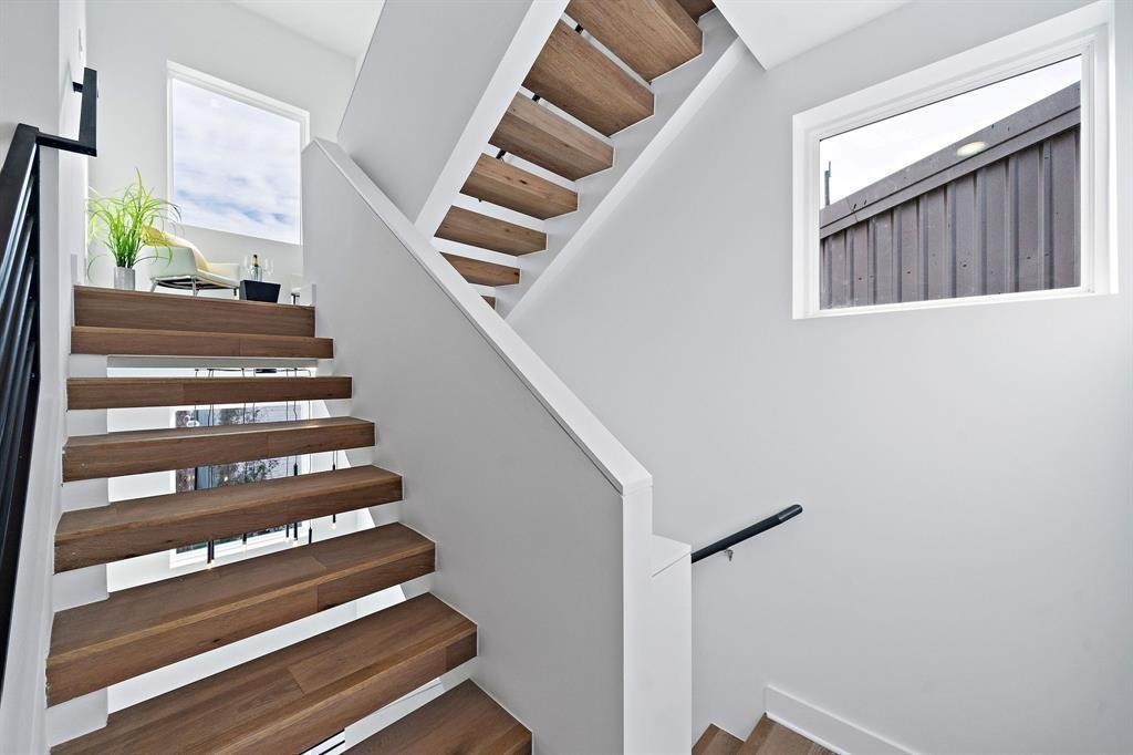 1404 Bailey Street Houston, TX 77019 - Photo 20 of 23 a view of entryway