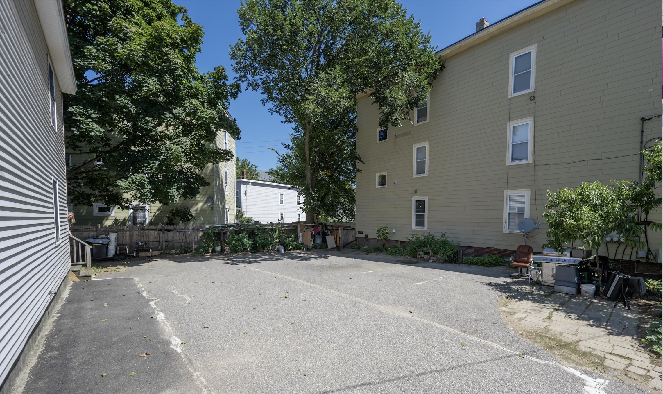 256 East High Street Manchester, NH 03104 - Photo 19 of 29