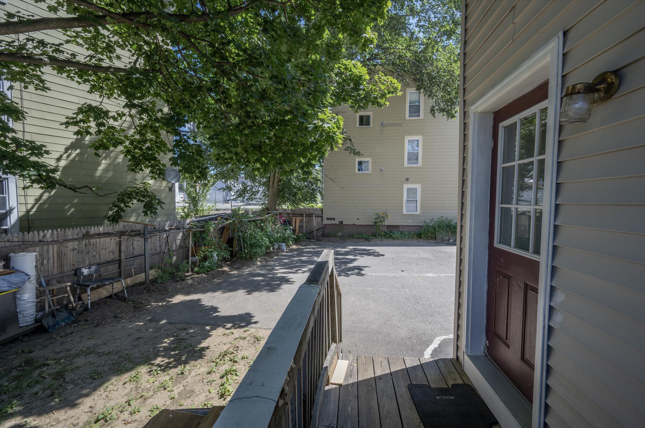 256 East High Street Manchester, NH 03104 - Photo 21 of 29