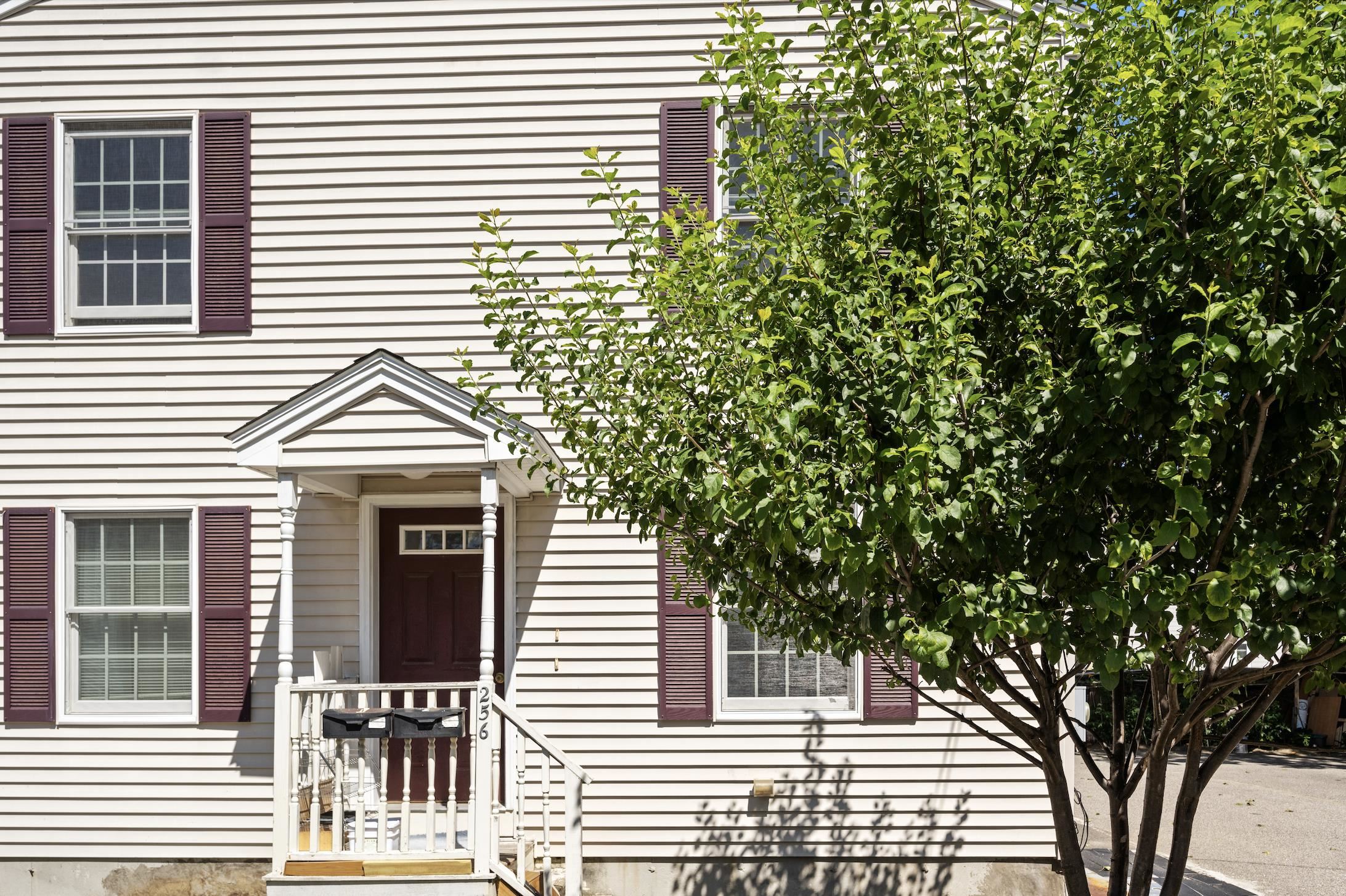 256 East High Street Manchester, NH 03104 - Photo 22 of 29