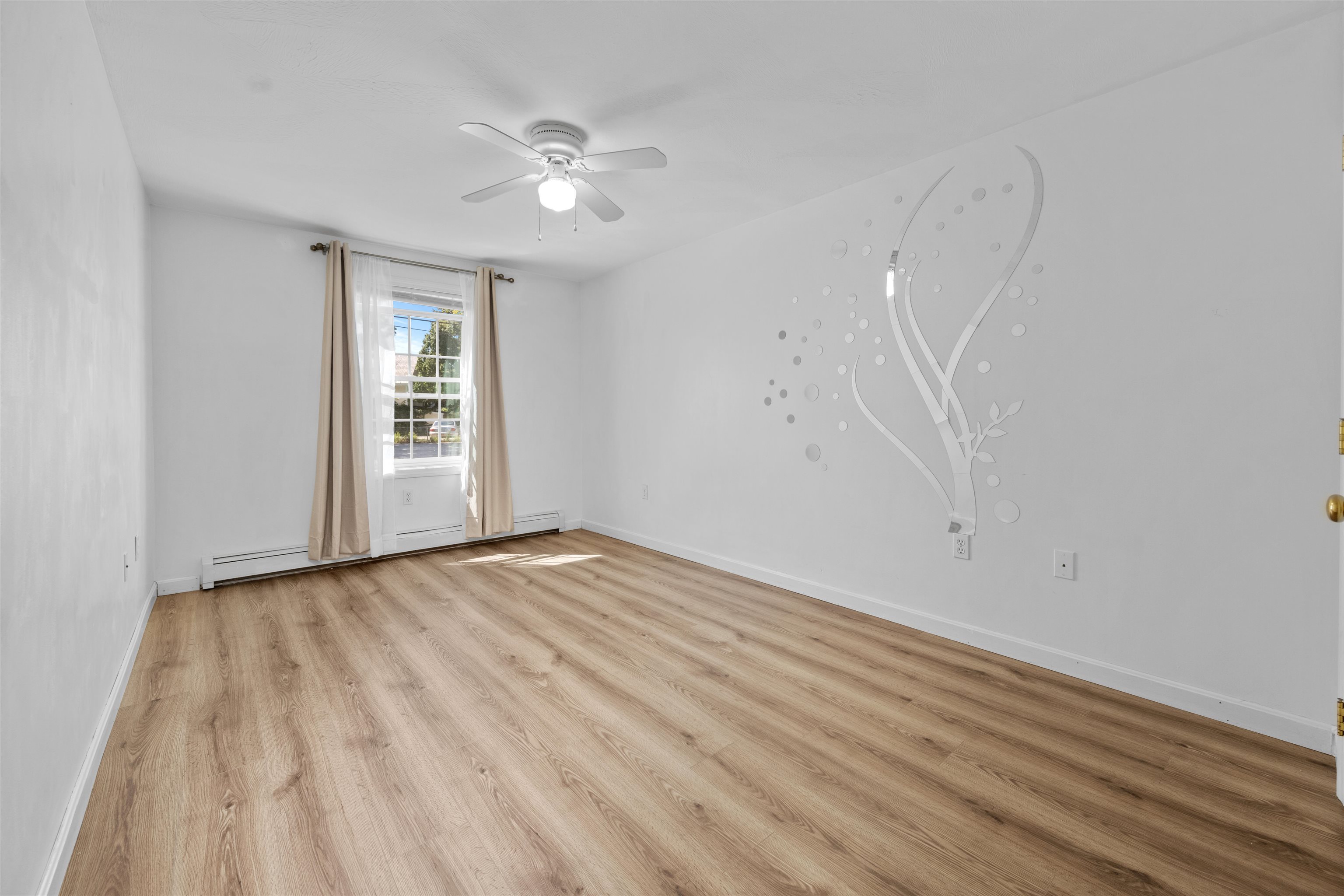 256 East High Street Manchester, NH 03104 - Photo 24 of 29