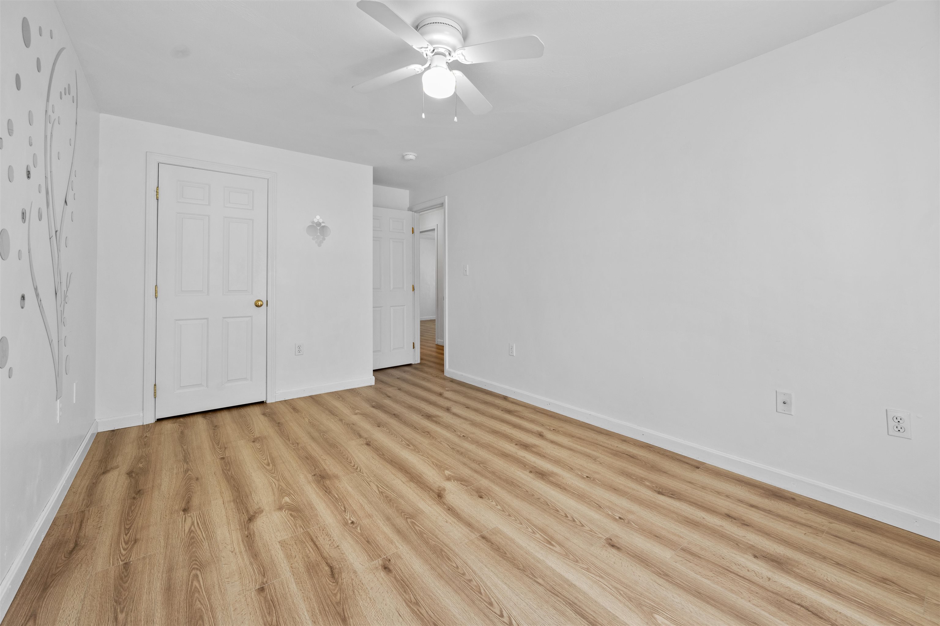 256 East High Street Manchester, NH 03104 - Photo 25 of 29