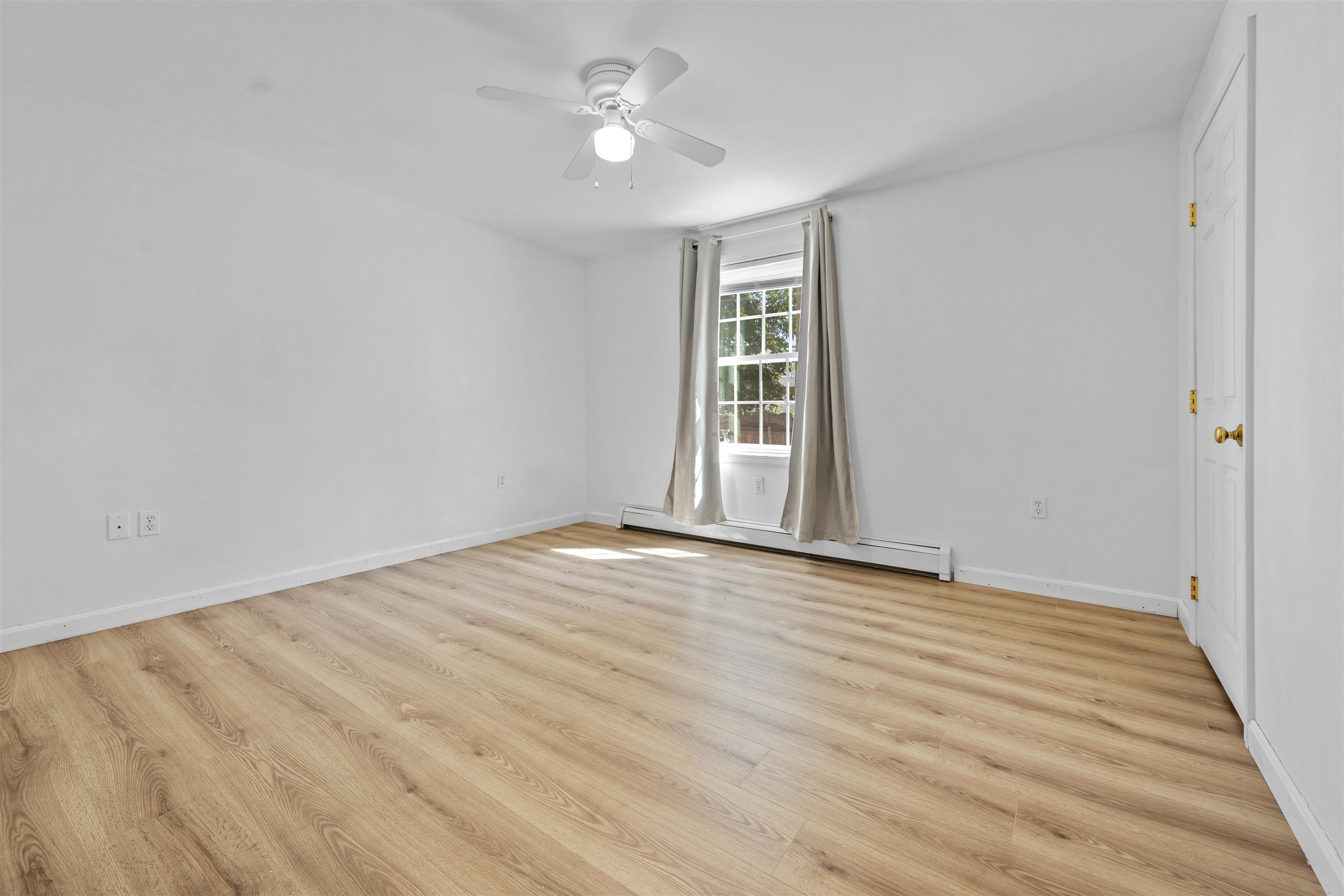 256 East High Street Manchester, NH 03104 - Photo 4 of 29