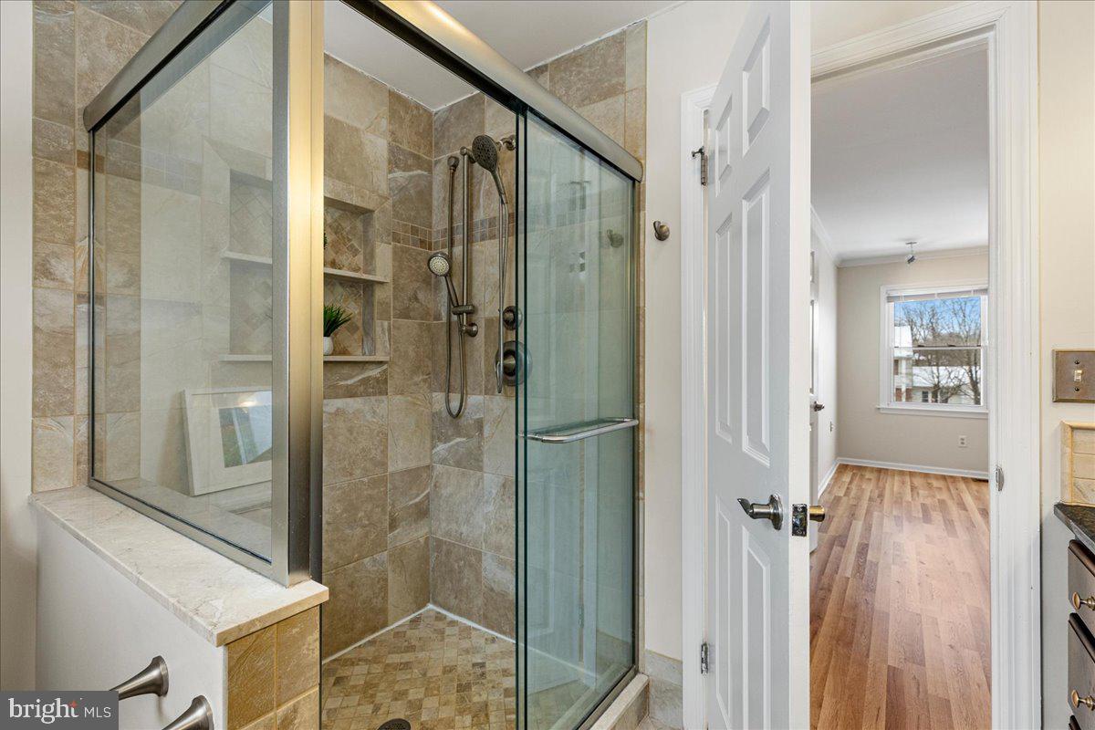 27 Cartwright Drive Princeton Junction, NJ 08550 - Photo 20 of 36 Primary EnSuite Bath