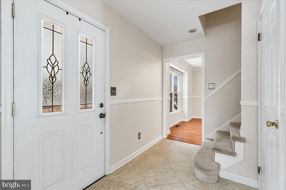 27 Cartwright Drive Princeton Junction, NJ 08550 - Photo 2 of 36 Foyer