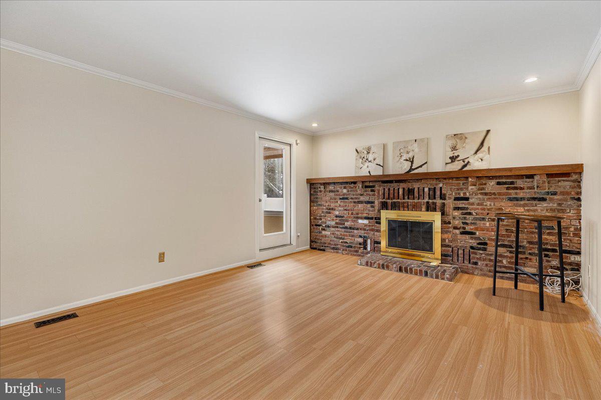 27 Cartwright Drive Princeton Junction, NJ 08550 - Photo 10 of 36 Family Room