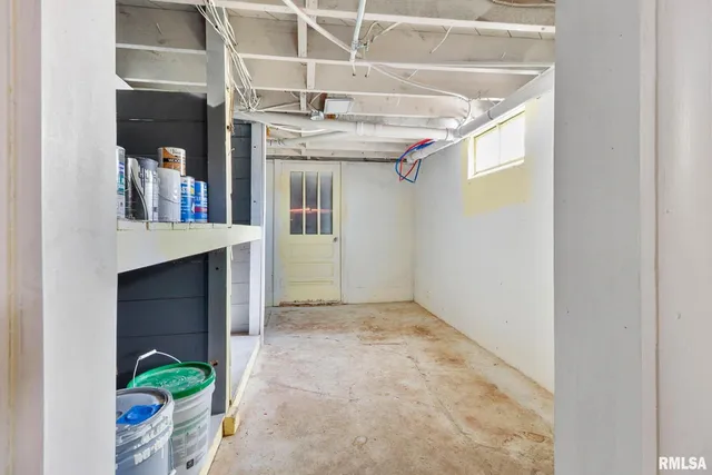 $175,000 | 1510 South Division Street, Carterville, IL 62918