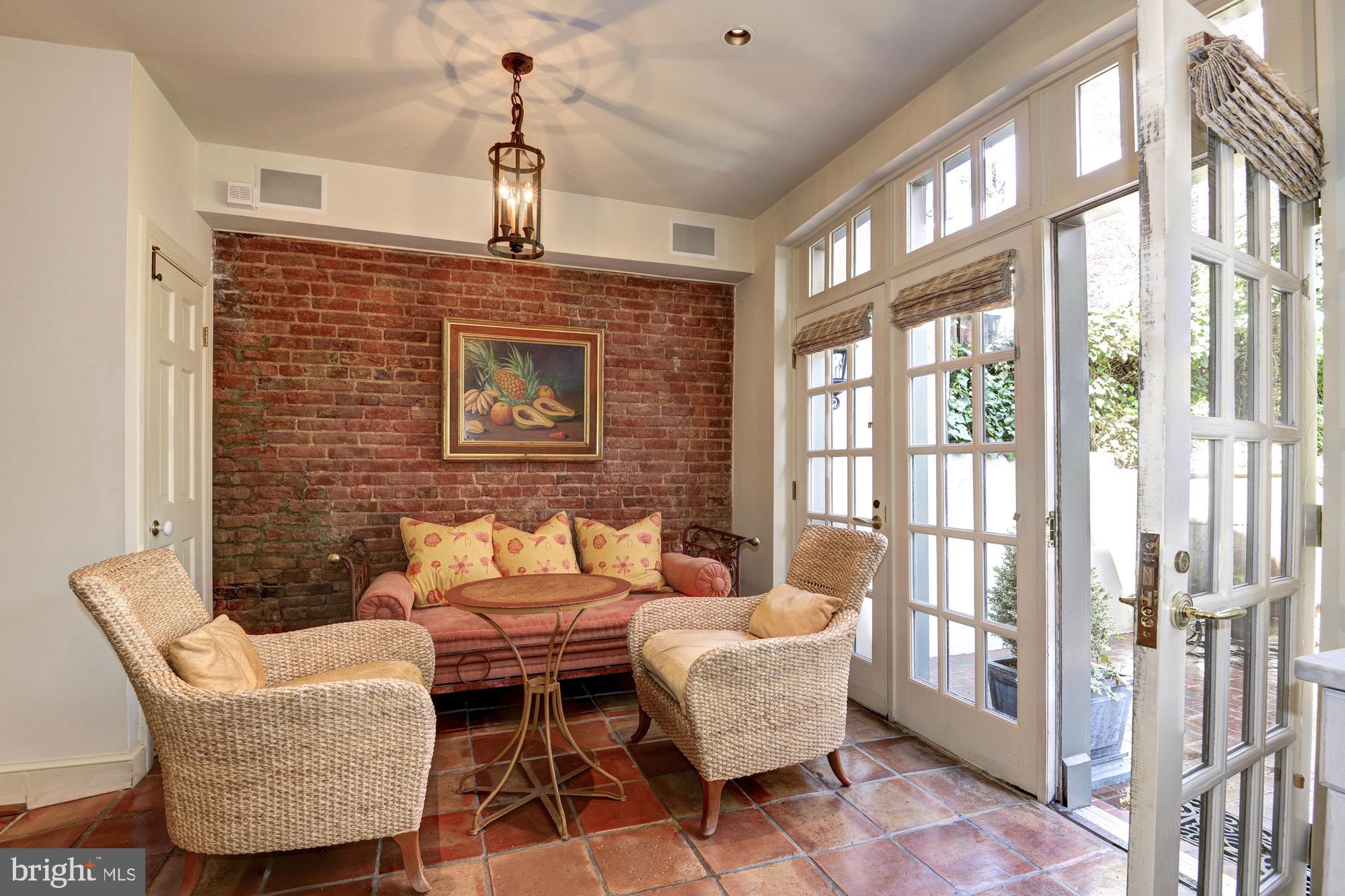 3249 O Street Northwest Washington, DC 20007 - Photo 8 of 24