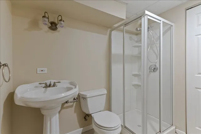 $3,200 | 309 East Theodore Lane, Itasca, IL 60143