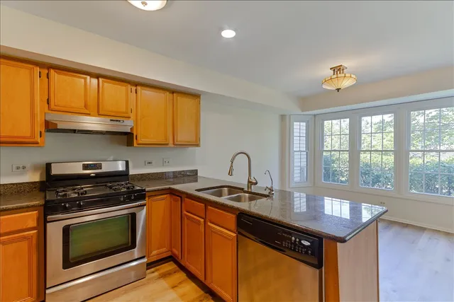 $3,200 | 309 East Theodore Lane, Itasca, IL 60143