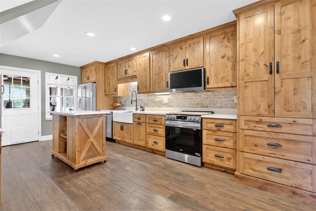 270 Boyd Wood Road Clarkesville, GA 30523 - Photo 12 of 72