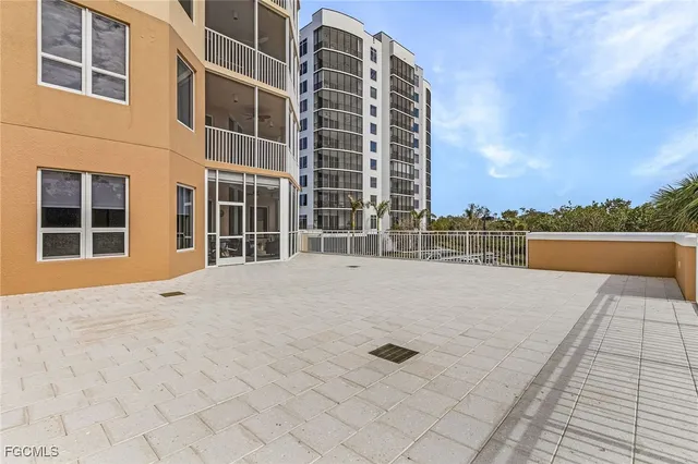 $3,300 | 4182 Bay Beach Lane, Unit 721, Fort Myers Beach, FL 33931