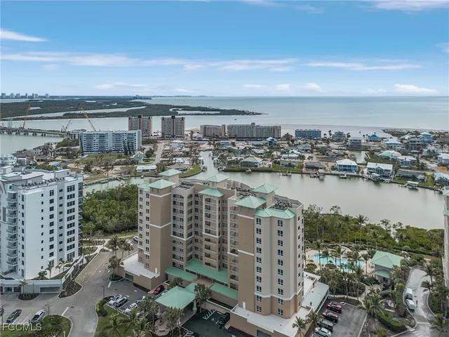 $3,300 | 4182 Bay Beach Lane, Unit 721, Fort Myers Beach, FL 33931