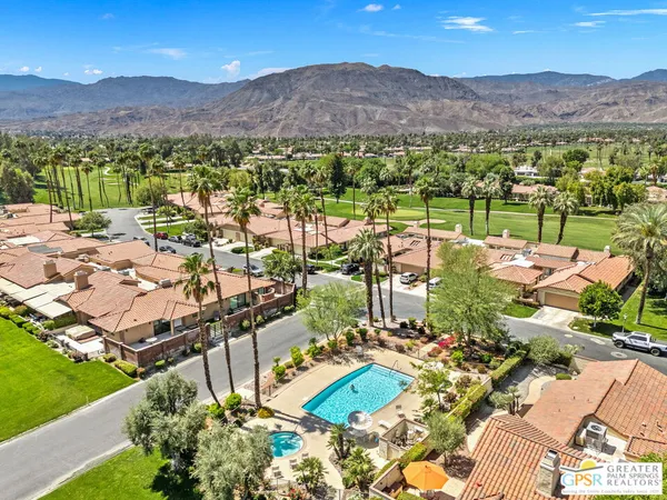 a view of an outdoor space and a yard