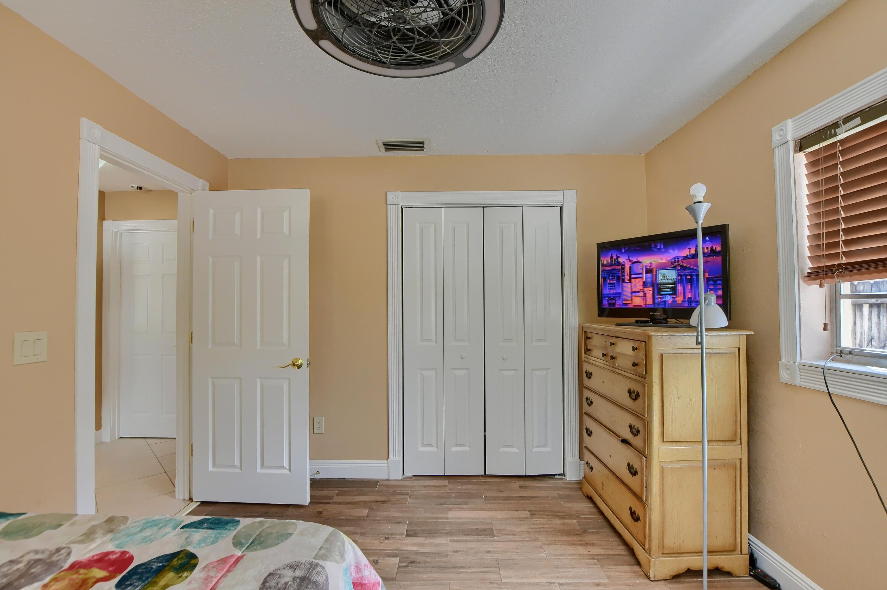 22668 Southwest 54th Way Boca Raton, FL 33433 - Photo 11 of 32 Secondary Bedroom