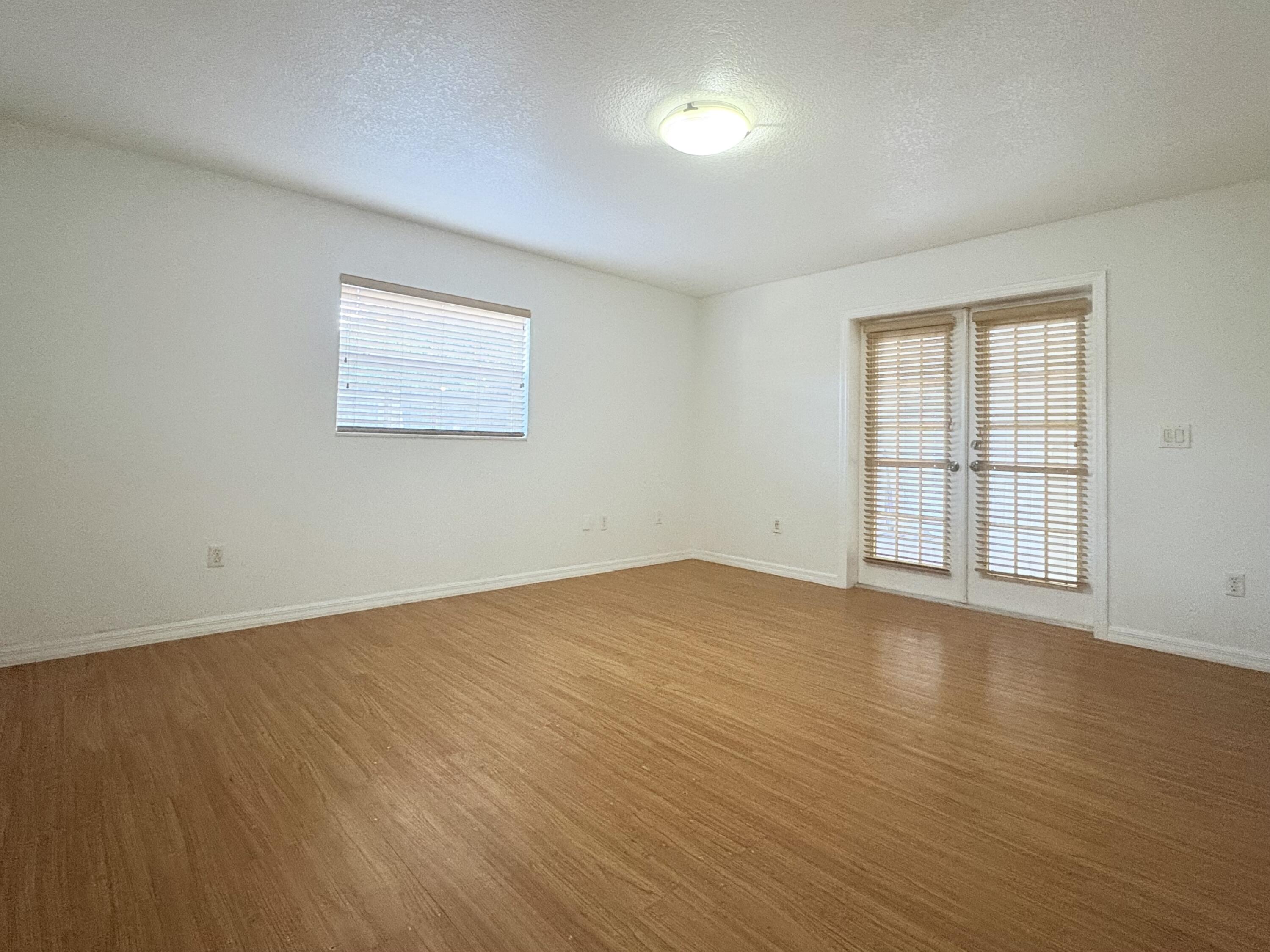 1107 Woodcrest Road West West Palm Beach, FL 33417 - Photo 16 of 64 15